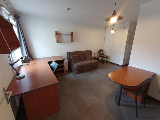 Location studio St Etienne - Photo 1