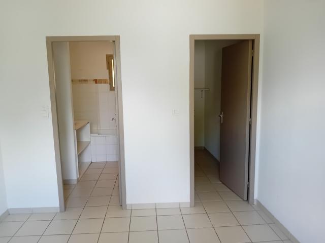 Location maison F3 Montreal - Photo 8