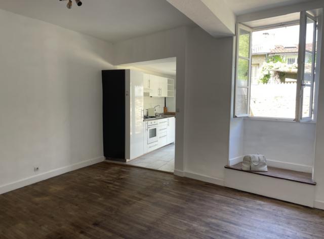 Location maison F5 Poitiers - Photo 2