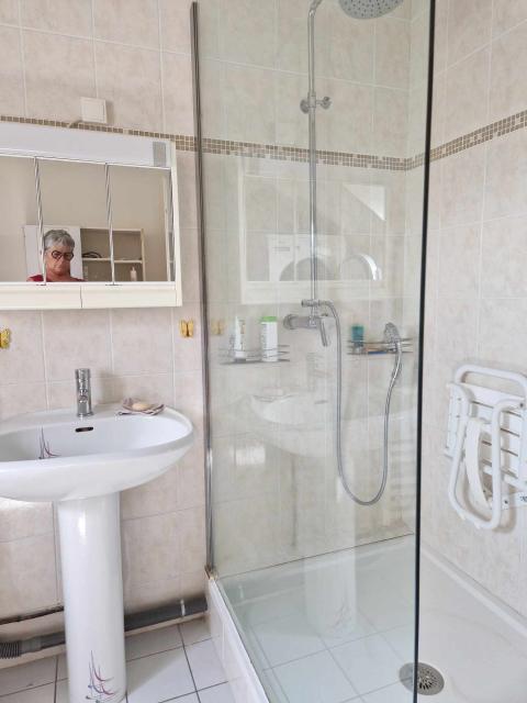 Location maison F6 Sable sur Sarthe - Photo 3