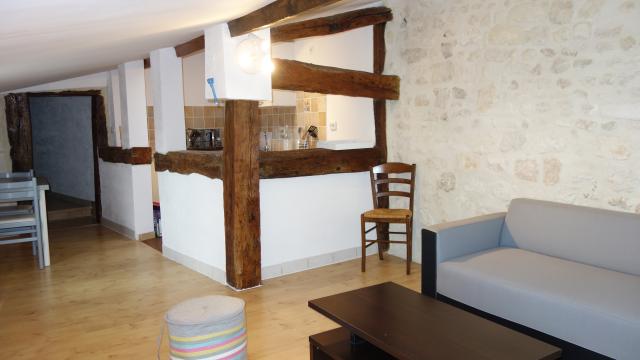 Location appartement T2 Saintes - Photo 3