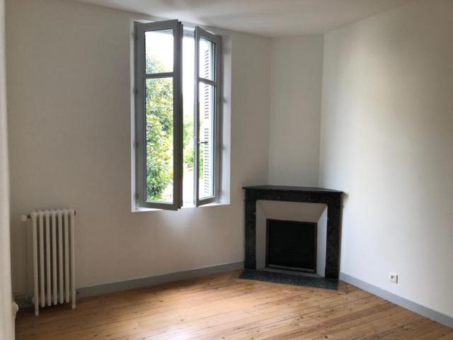 Location maison F9 Saumur - Photo 3