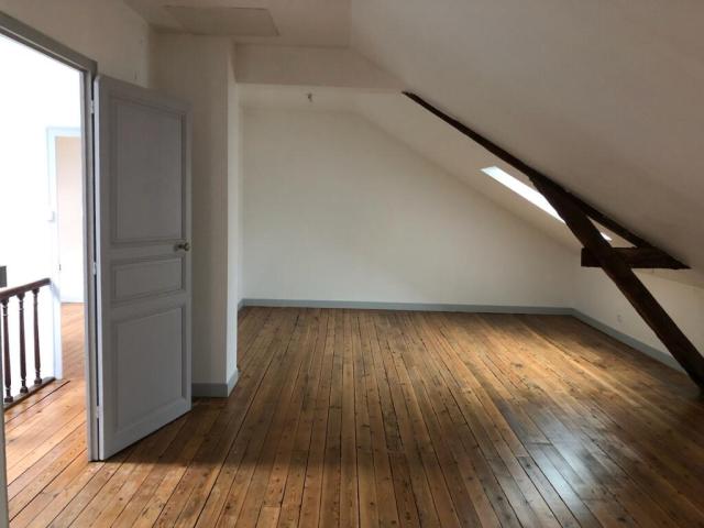 Location maison F9 Saumur - Photo 5