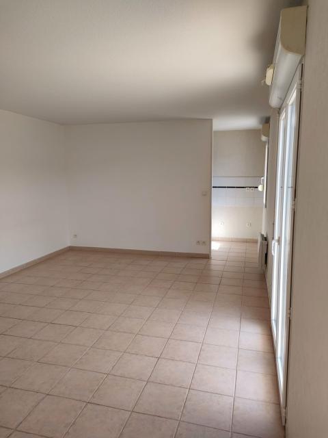 Location appartement T2 Lezignan Corbieres - Photo 2