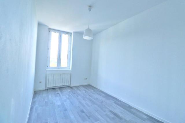 Location appartement T2 St Etienne - Photo 3