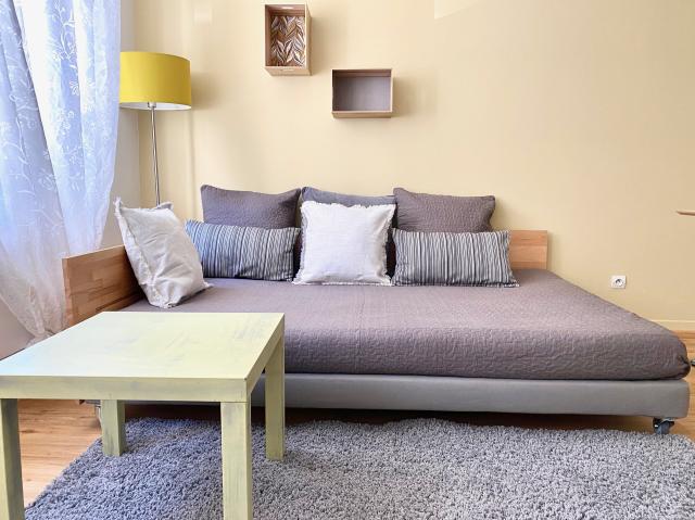 Location studio St Etienne - Photo 1