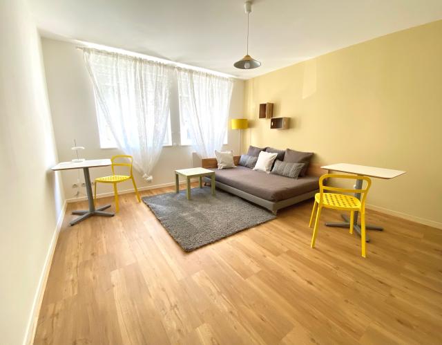 Location studio St Etienne - Photo 2