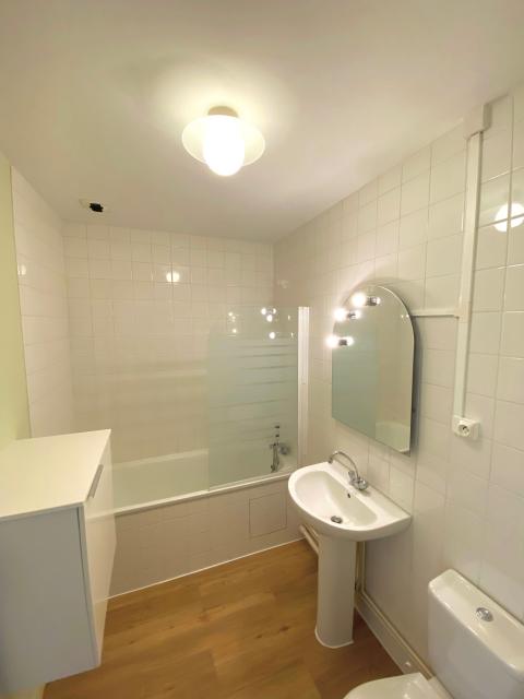 Location studio St Etienne - Photo 5
