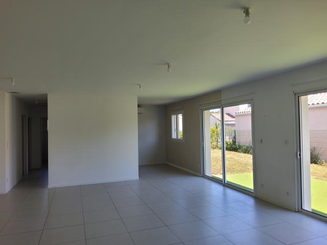 Location maison F6 L'Isle Jourdain - Photo 4