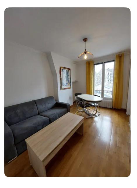 Location appartement T2 Paris 18 - Photo 1
