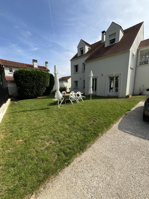 Location maison F6 St Cyr l'Ecole - Photo 3