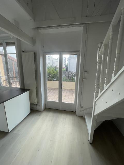 Location appartement T5 Villeurbanne - Photo 4