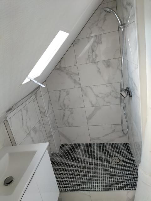 Location appartement T2 Paris 04 - Photo 4