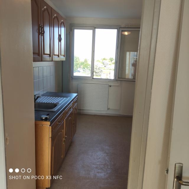 Location appartement T4 Meyzieu - Photo 2