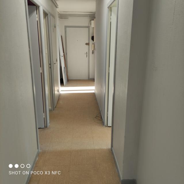 Location appartement T4 Meyzieu - Photo 3