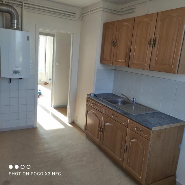 Location appartement T4 Meyzieu - Photo 4