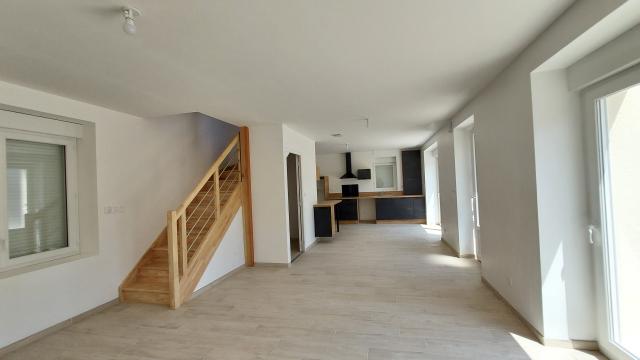Location appartement T5 Pabu - Photo 2