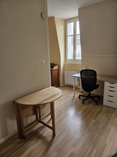 Location appartement T2 Poitiers - Photo 2