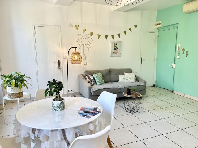 Location appartement T2 Marseille 01 - Photo 5