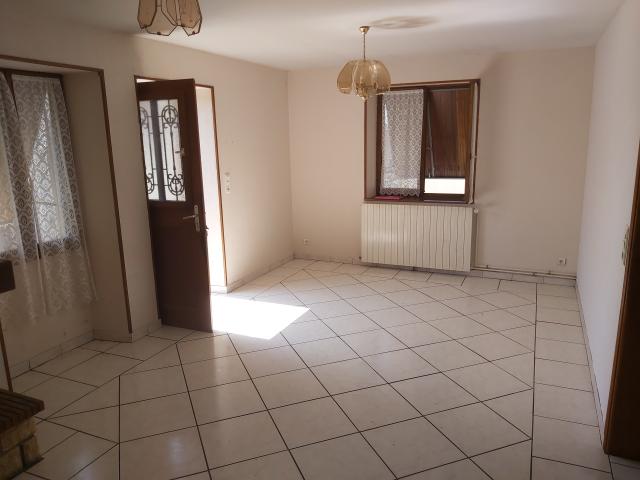 Location maison F3 Moneteau - Photo 5