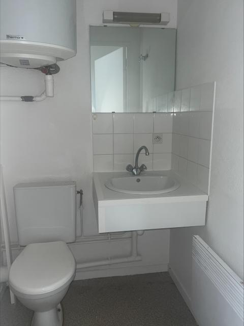 Location studio Lyon 8 - Photo 4