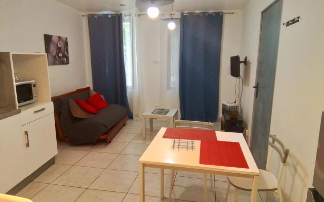 Location appartement T2 Nimes - Photo 1