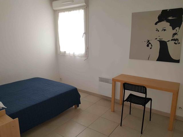 Location appartement T2 Marseille 08 - Photo 5