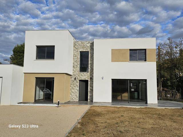 Location maison F5 Marseille 12 - Photo 2
