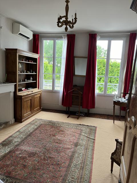 Location maison F6 St Savinien - Photo 3