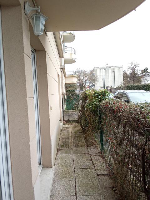 Location appartement T2 Corbeil Essonnes - Photo 2