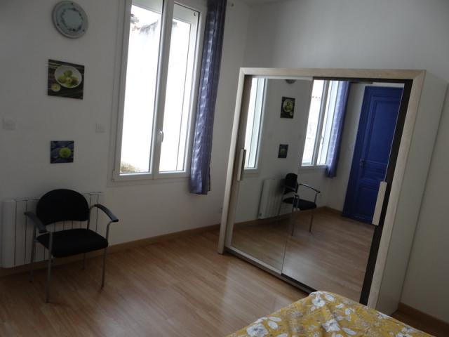 Location appartement T2 Rochefort - Photo 3