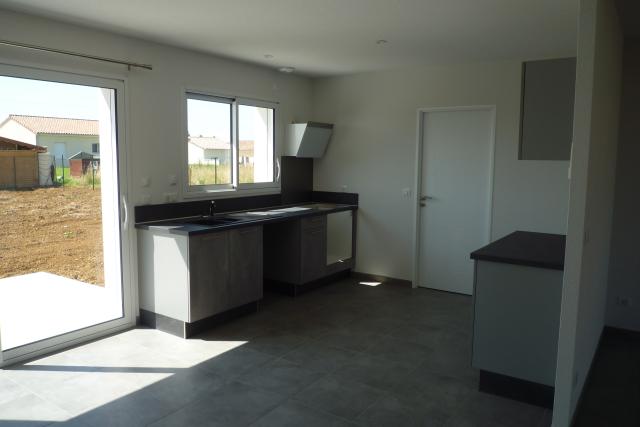 Location maison F4 Hautefage la Tour - Photo 4