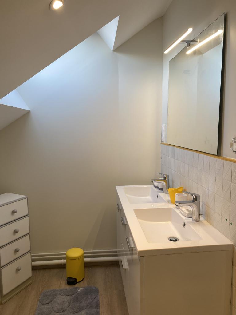 Location chambre Murs Erigne - Photo 3