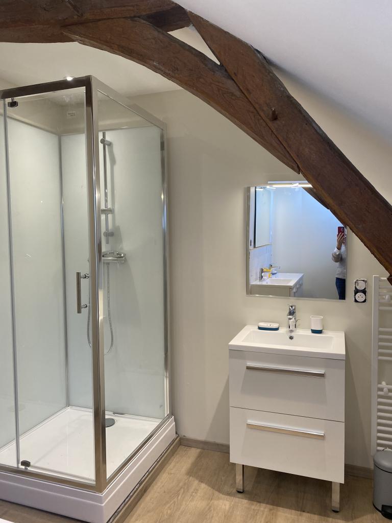 Location chambre Murs Erigne - Photo 4