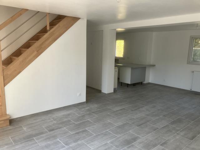 Location maison F5 Tilly sur Seulles - Photo 3