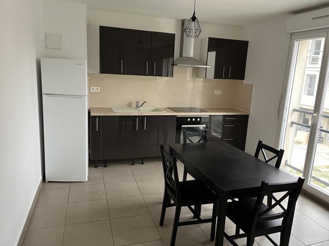 Location appartement T2 Chennevieres sur Marne - Photo 2