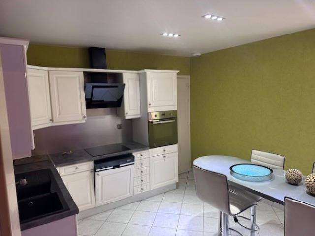 Location maison F4 La Chapelle St Luc - Photo 6