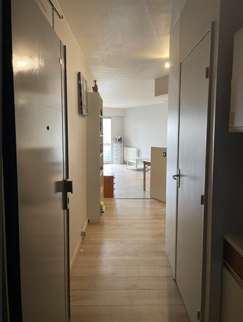 Location appartement T1 Paris 15 - Photo 2