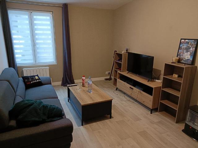 Location appartement T3 Bauge - Photo 5