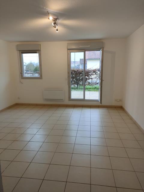 Location appartement T2 Acheres - Photo 1