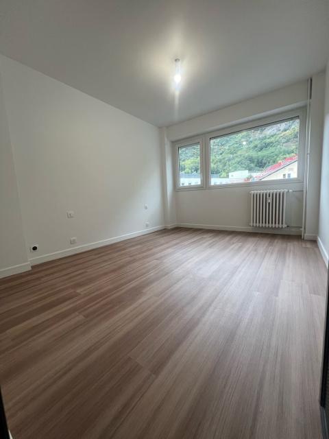 Location appartement T4 St Jean de Maurienne - Photo 6