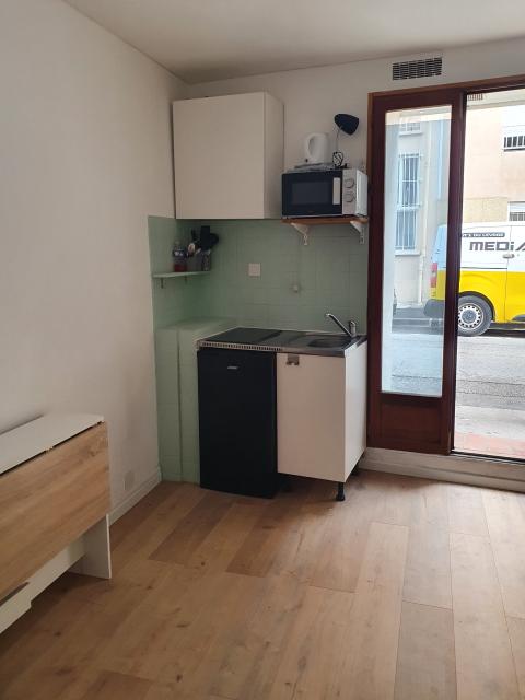 Location studio Marseille 10 - Photo 2