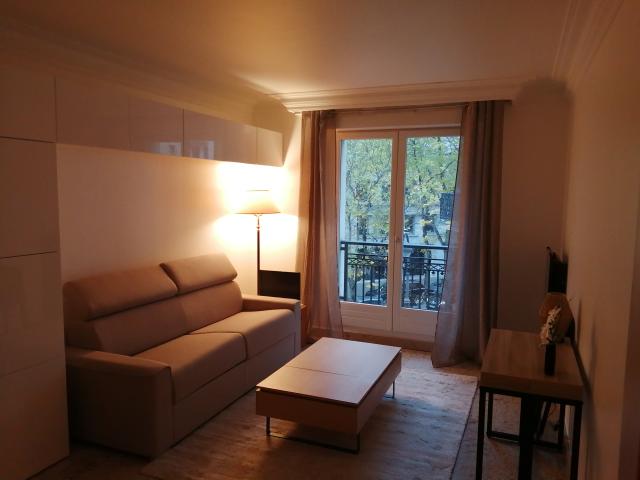 Location studio Paris 16 - Photo 1
