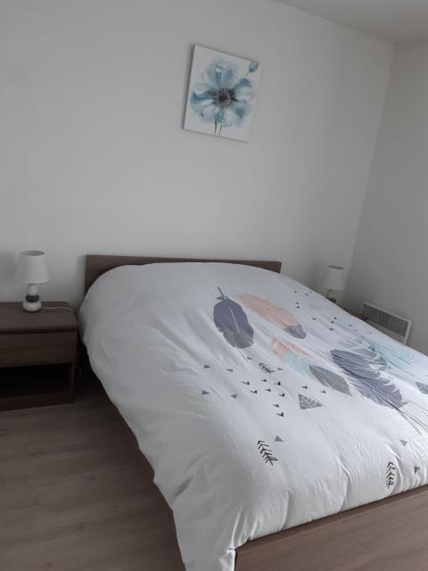 Location appartement T2 Rochefort - Photo 2