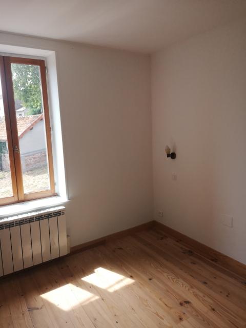 Location maison F4 Montaiguet en Forez - Photo 9
