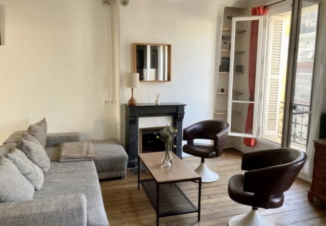 Location appartement T2 Paris 18 - Photo 2
