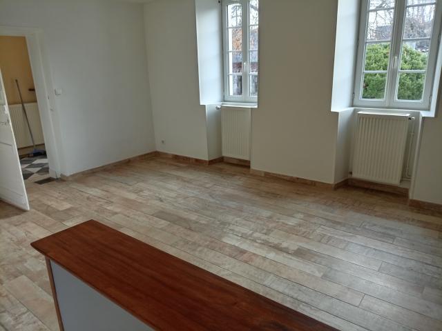 Location maison F6 Salles d'Angles - Photo 6