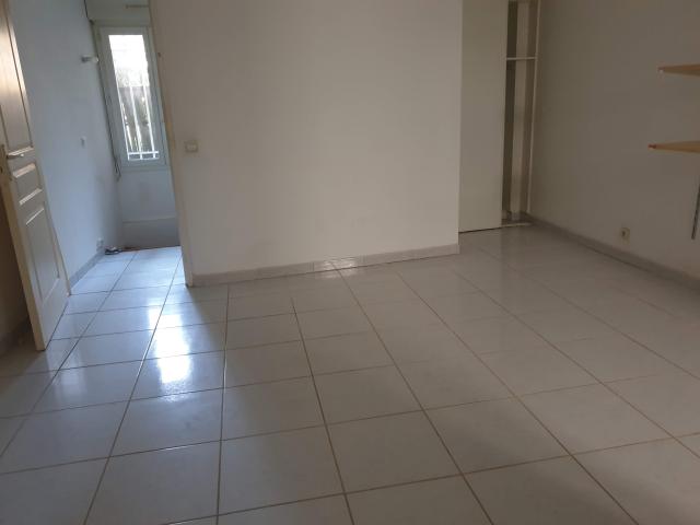 Location appartement T2 Nimes - Photo 2