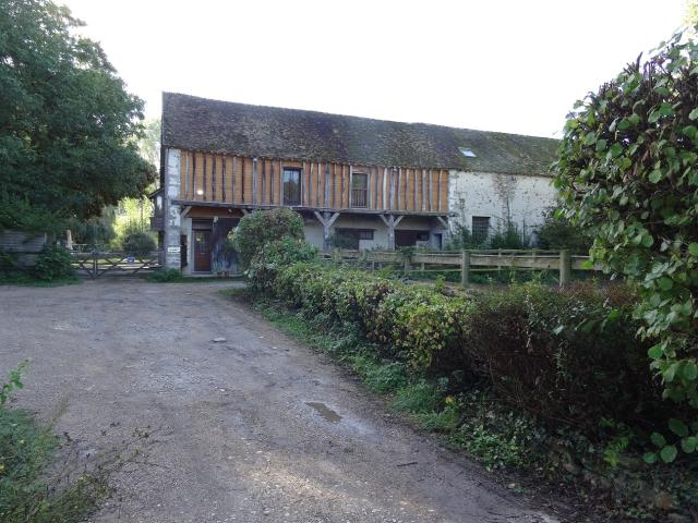 Location studio Vernou la Celle sur Seine - Photo 3