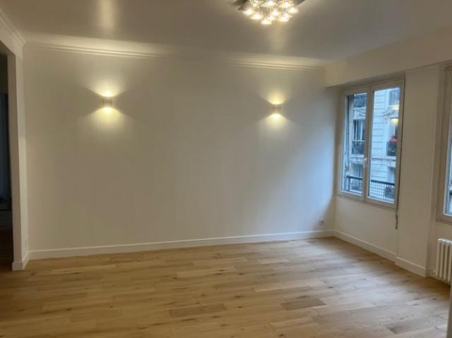 Location appartement T4 Paris 16 - Photo 2